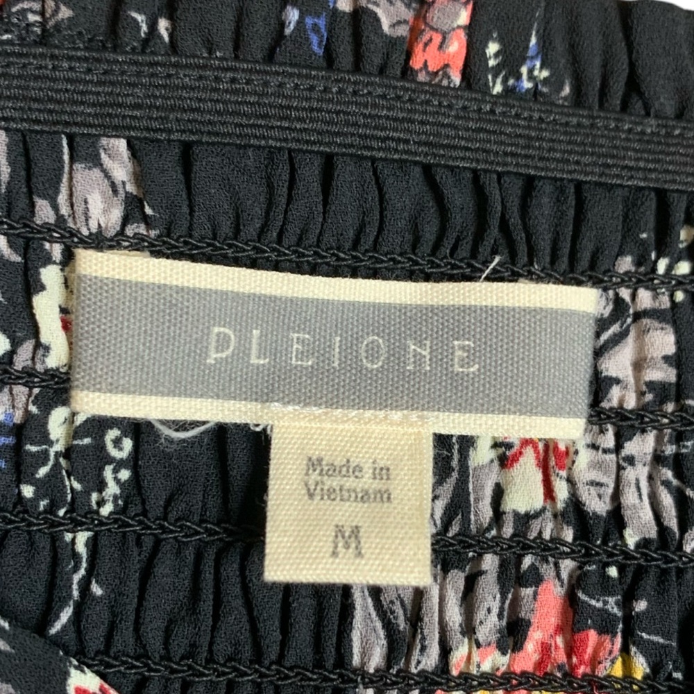 Pleione Size Medium Womens Blouse Black Floral Smocked Long Sleeve Baby Doll Top - Picture 5 of 8